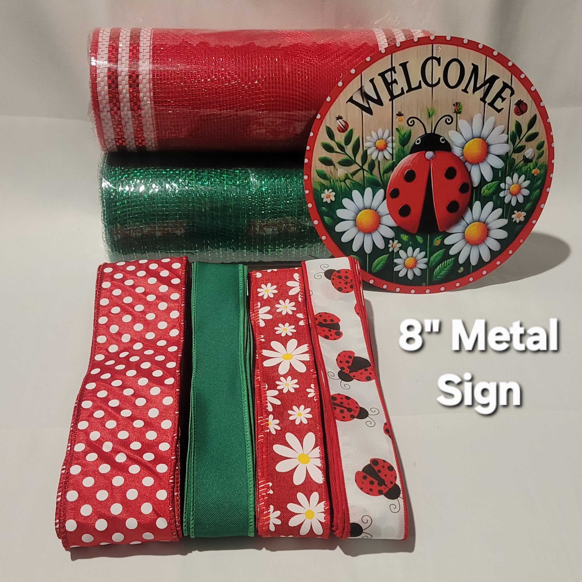 "Welcome" Lady Bug and Daisies – Standard DIY Wreath Kit with 8" Sign