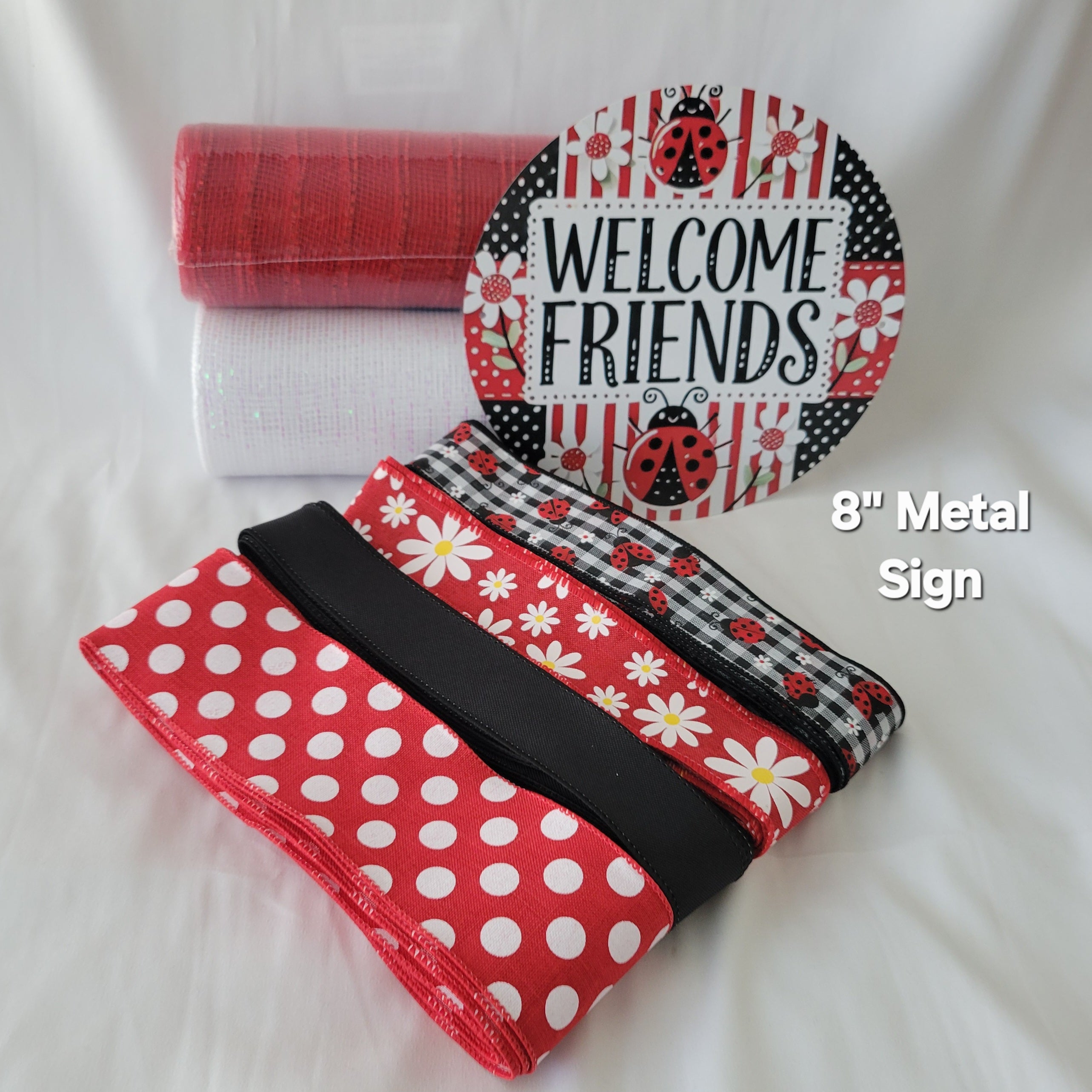 "Welcome Friends" Lady Bugs and Daisies – Standard DIY Wreath Kit with 8" Sign